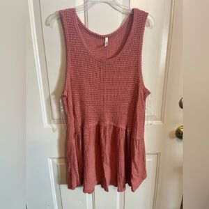 Coral tunic length knit top